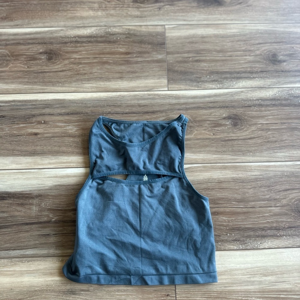 Free People movement womens cropped tank top size M/L